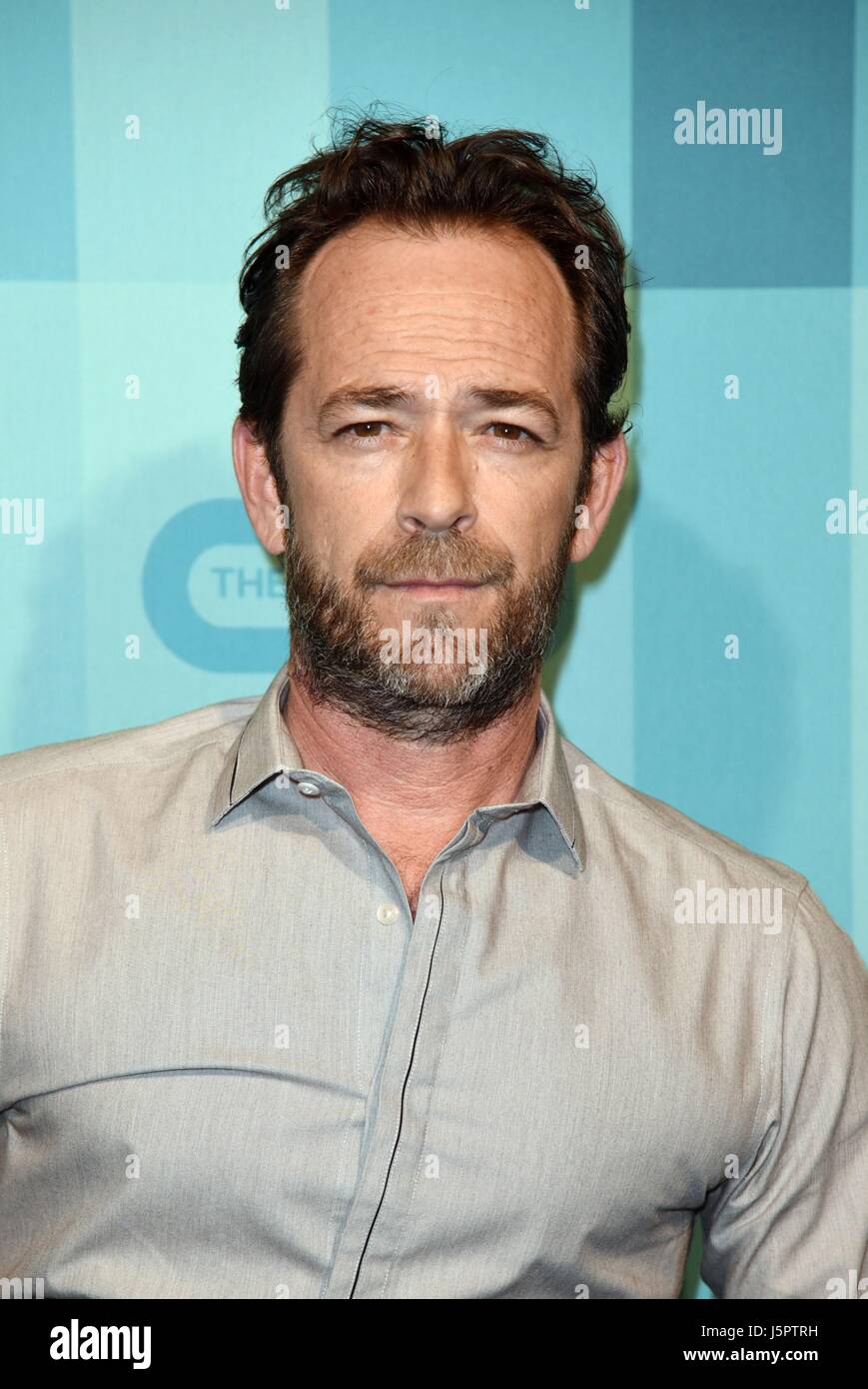 New York, NY, USA. 18. Mai 2017. Luke Perry im Ankunftsbereich für The CW Upfront 2017, The London Hotel, New York, NY 18. Mai 2017. Bildnachweis: Derek Sturm/Everett Collection/Alamy Live-Nachrichten Stockfoto