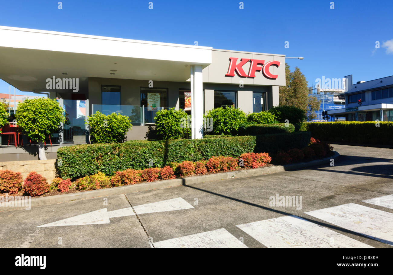 Außerhalb einer Fahrt durch KFC Outlet, New-South.Wales, NSW, Australien Stockfoto