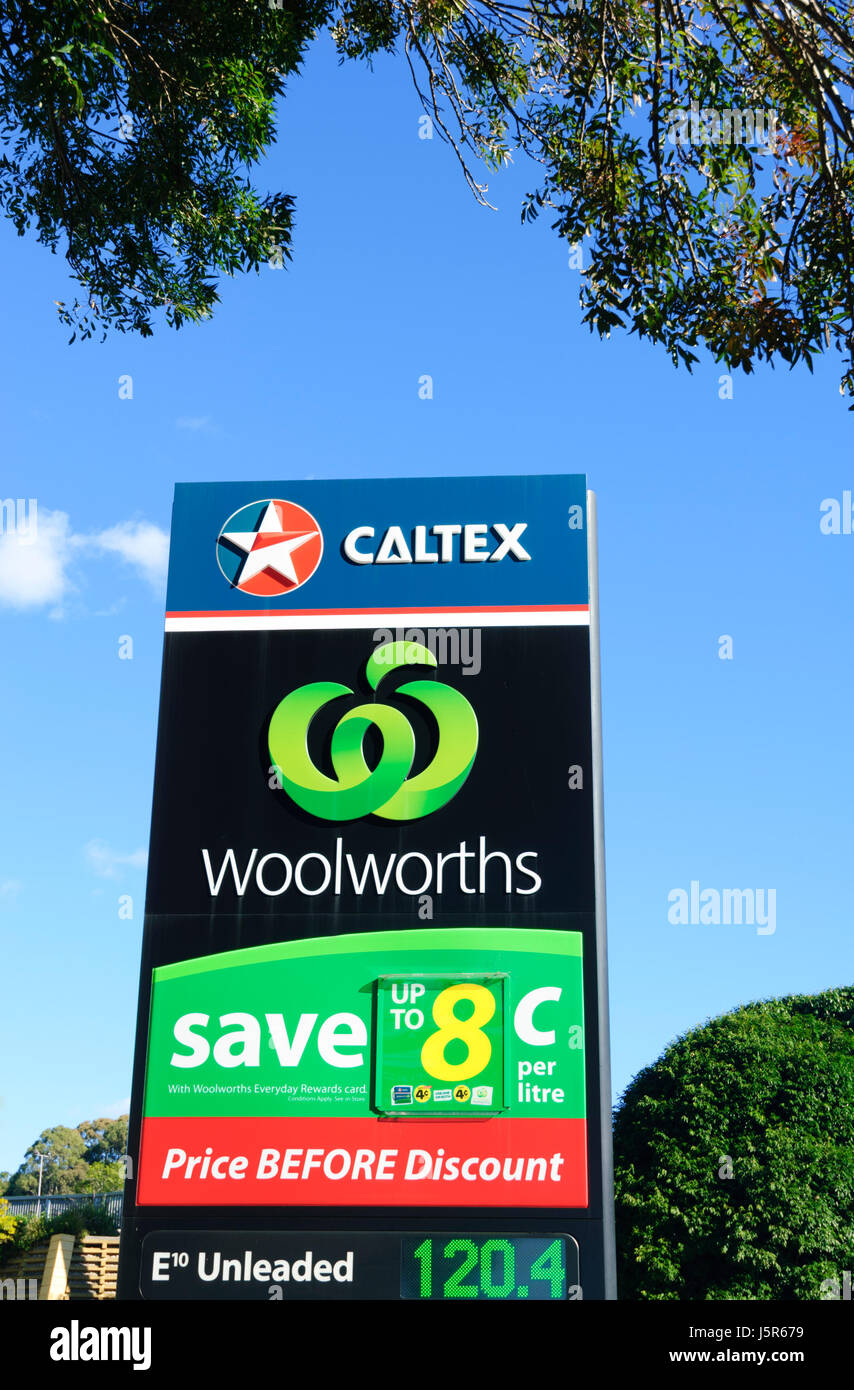 Eine Caltex Woolworths Tankstelle, Shellharbour, New South Wales, Australia, New South Wales, Australien Stockfoto
