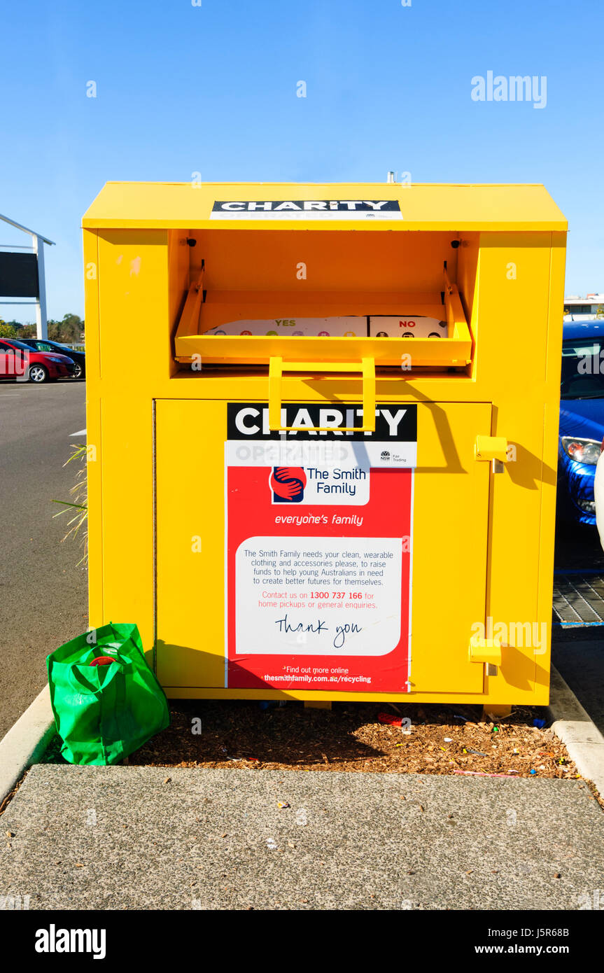Charity-Kleidung, die Recycling-Station, Shellharbour, New South Wales, Australia, New South Wales, Australien Stockfoto
