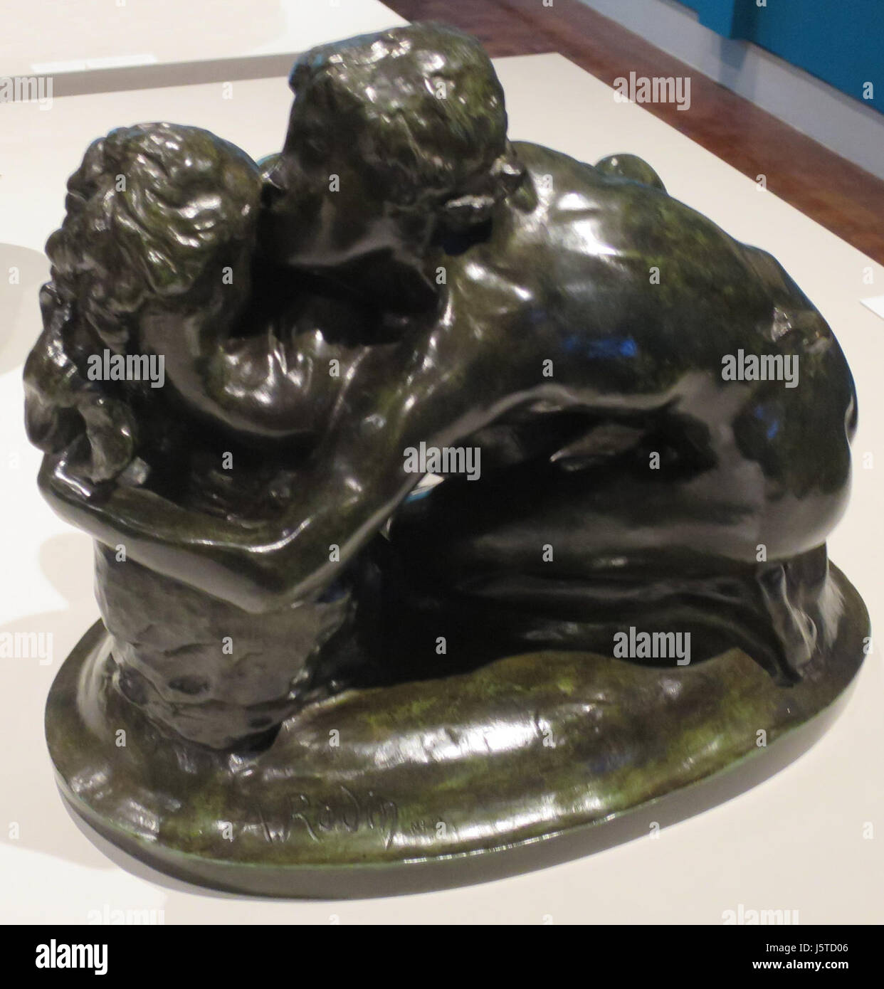 Diese Skulptur von Auguste Rodin, „die Metamorphosen von Ovid“, fängt die Transformationsthemen in Ovids epischem Gedicht ein. Rodins Arbeit betont oft die menschliche Form und den emotionalen Ausdruck. Stockfoto