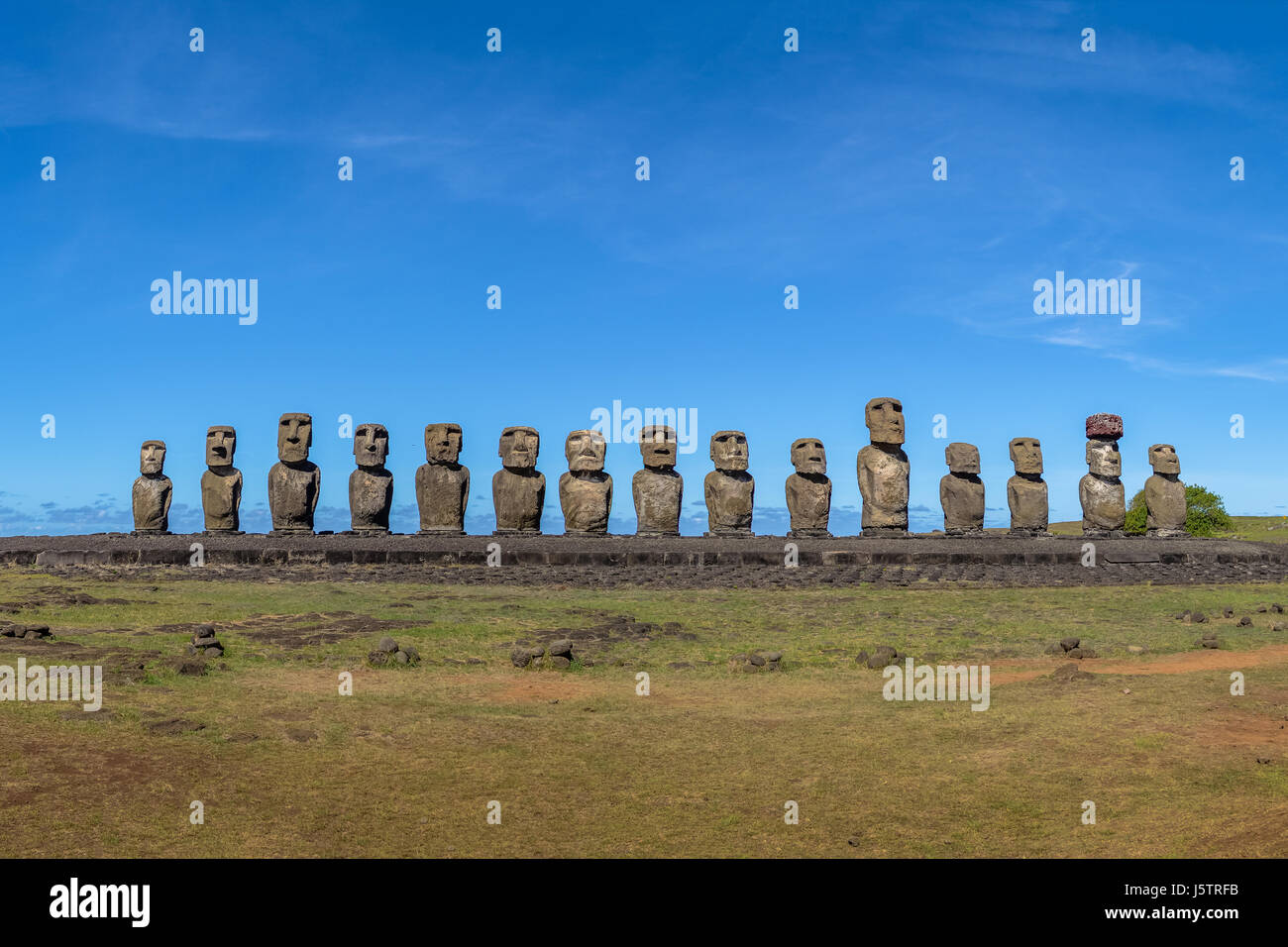Moai Statuen der Ahu Tongariki - Osterinsel, Chile Stockfoto