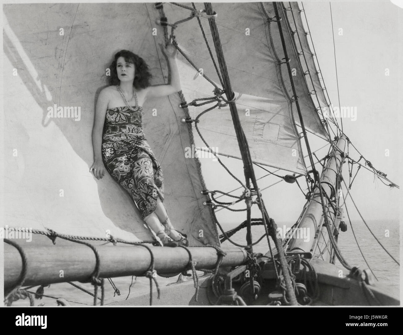 Anita Stewart am Set des Stummfilms, "Nie the Twain Shall Meet", 1925 Stockfoto