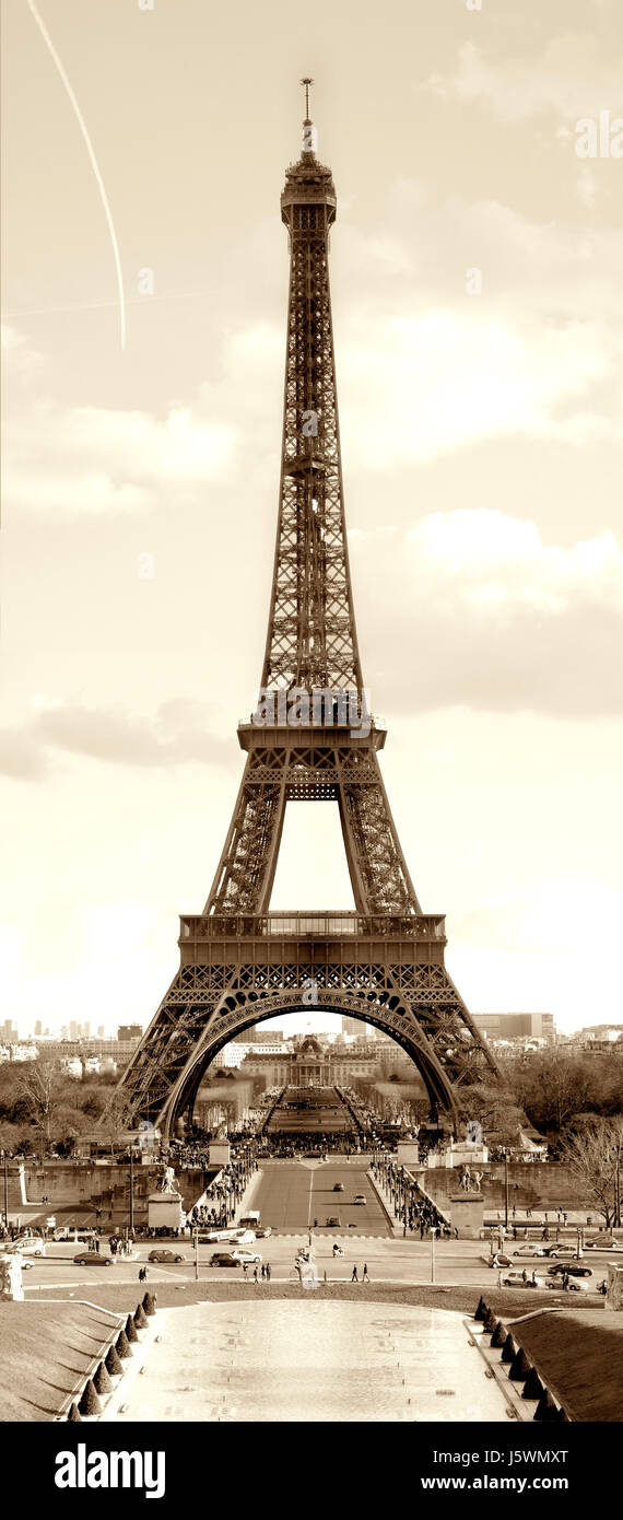 Weltausstellung Paris Eiffel Turm Emblem Turm aus Stahl Metall Belvedere Stockfoto