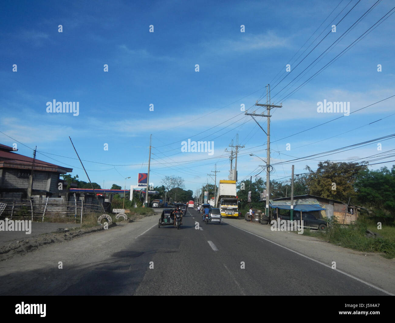 Das mit 01427 markierte Gebiet in San Vicente, Salangan, San Miguel, Bulacan, liegt am Maharlika Highway, der für seine regionale Bedeutung und Entwicklung auf den Philippinen bekannt ist. Stockfoto