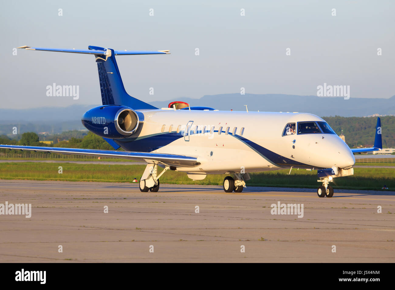 Stuttgart/Deutschland, 14. März 2016: Executive Jet Management am Flughafen Stuttgart. Stockfoto