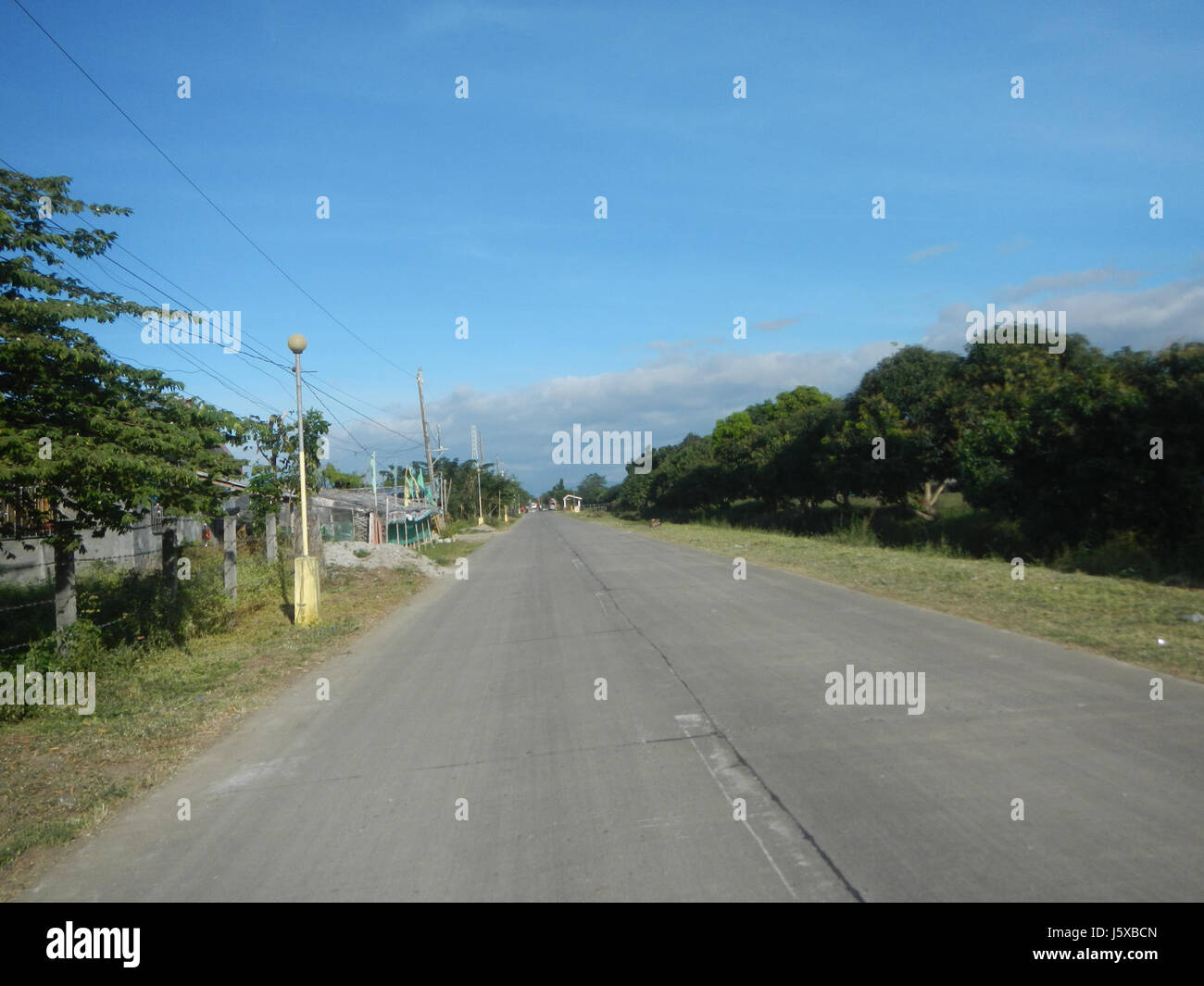 04682 Paddy Felder Salapungan Straßen Magumbali an Pampanga 06 Stockfoto