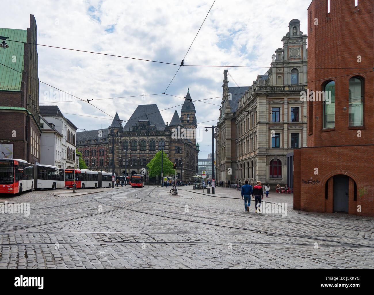 Bremen, Deutschland, Mai. 2017 alte Straße in der Stadt Bremen, nach rayn Stockfoto