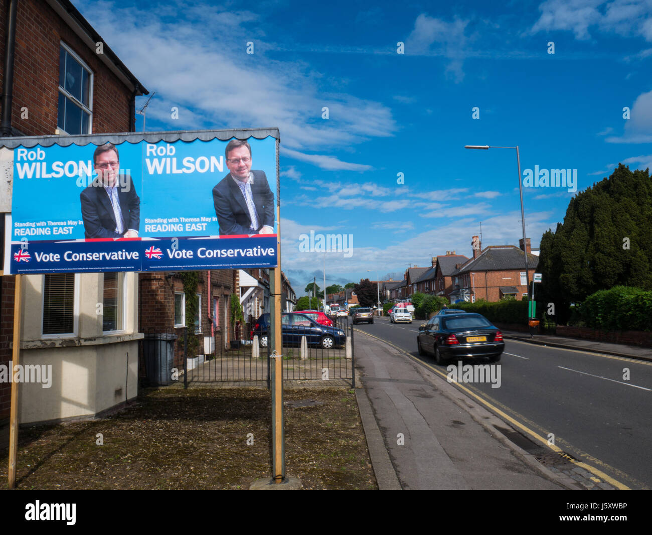 Conservative Candidate, 2017 Wahlen, Billboard, politische Reklame, Reading, Berkshire, England, UK, GB. Stockfoto