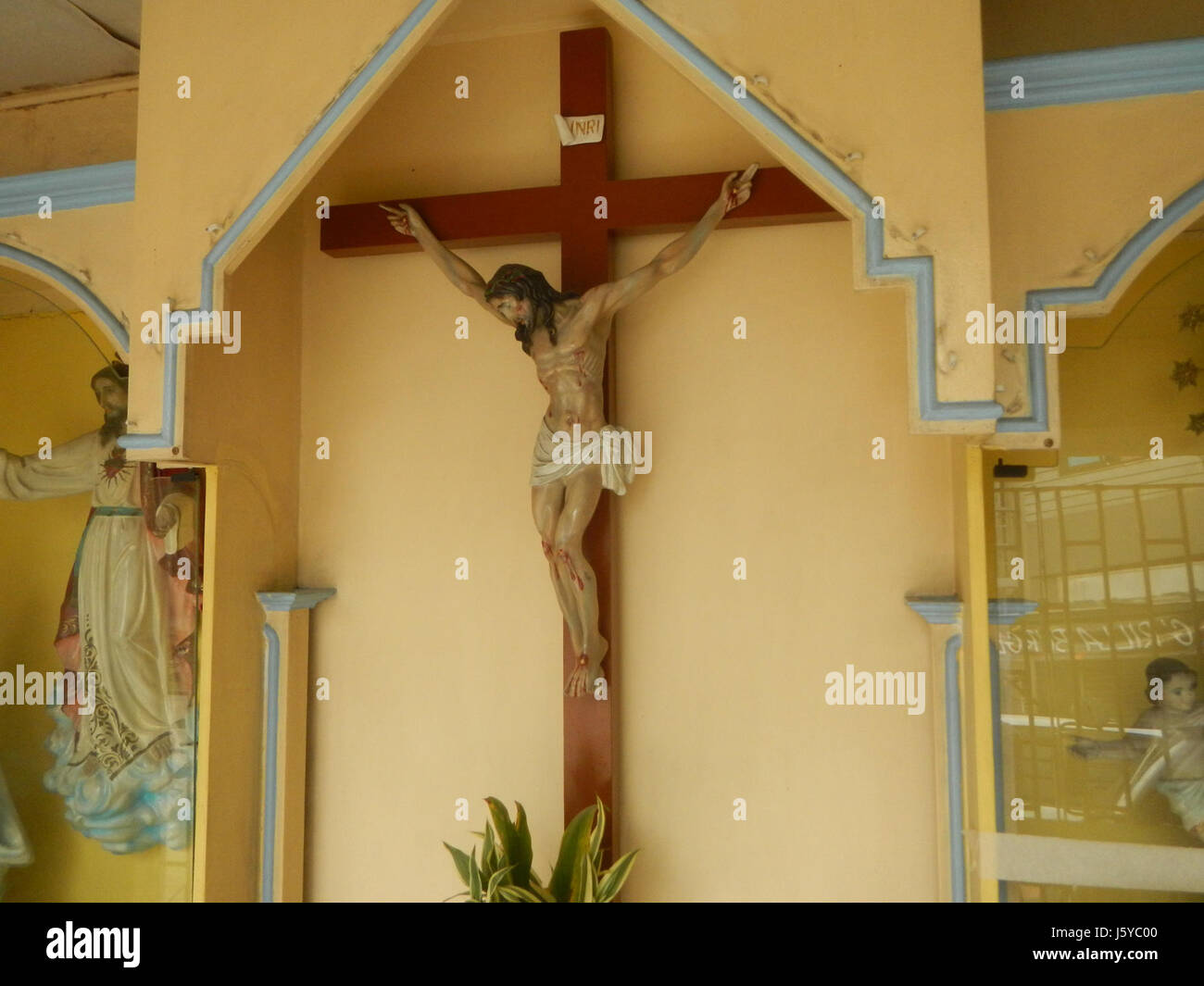 Dieser Eintrag bezieht sich auf die Straßen und Baranggays in der Gegend von Santa Mesa in Manila auf den Philippinen. Der Magsaysay Boulevard ist eine Hauptstraße in der Gegend, die den Nahverkehr erleichtert und verschiedene Stadtteile von Manila verbindet. Stockfoto