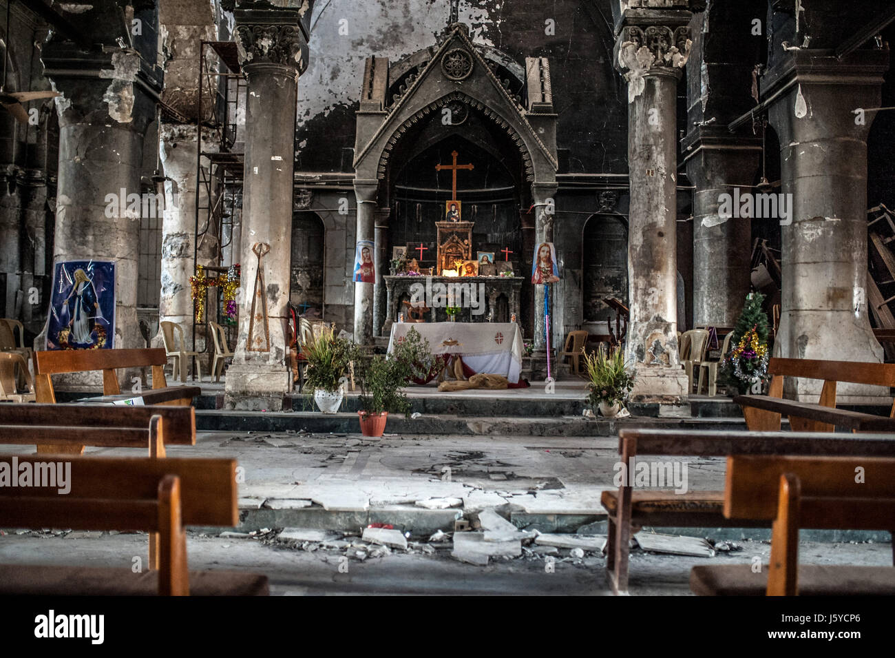 Die Unbefleckte Empfängnis-Kirche in Qaraqosh (Hamdaniya) Irak zerstört und geplündert von ISIS, nachdem sie die Stadt im Jahr 2014 übernahm. Stockfoto