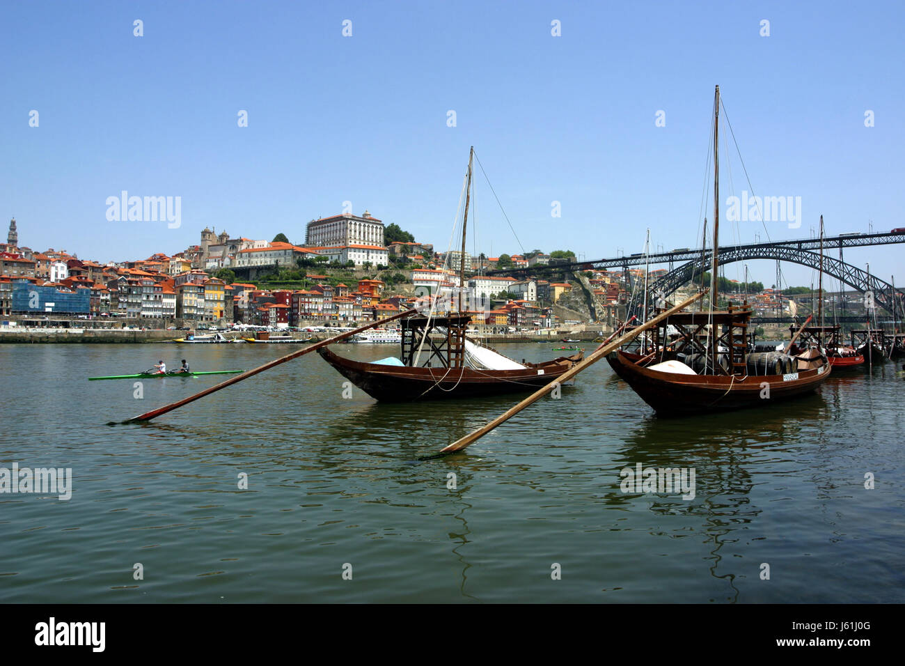 Segelboot Segelschiff Ruderboot Boot Wasserfahrzeug Portugal Porto Hafen Schiffe Stockfoto