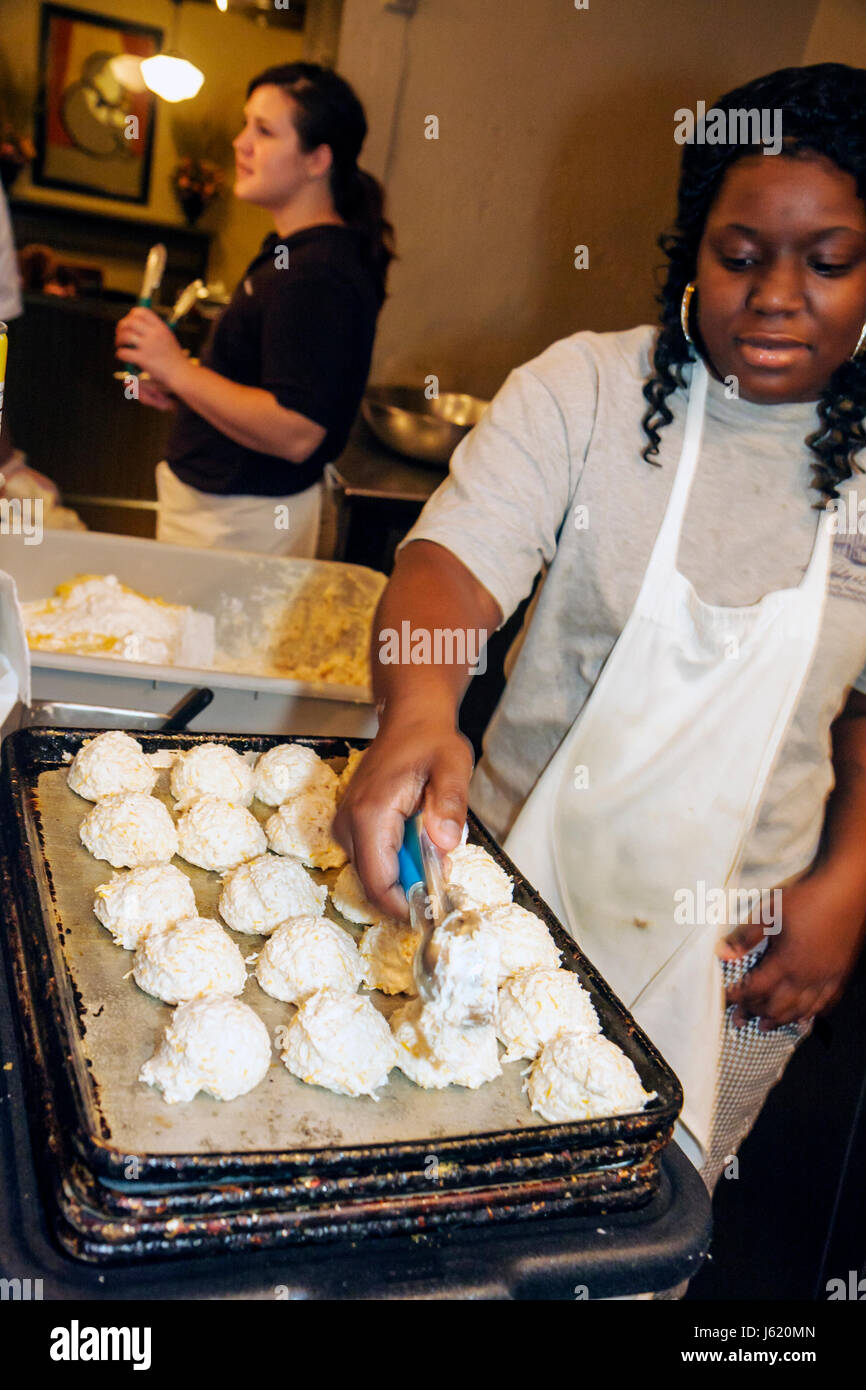 Georgia Savannah, Savannah Historic District, Lady & Sons, Restaurant Restaurants Essen und Trinken Cafe Cafés, Essen und Trinken, Essen gehen, Service, Paula Deen, Berühmtheit, F Stockfoto