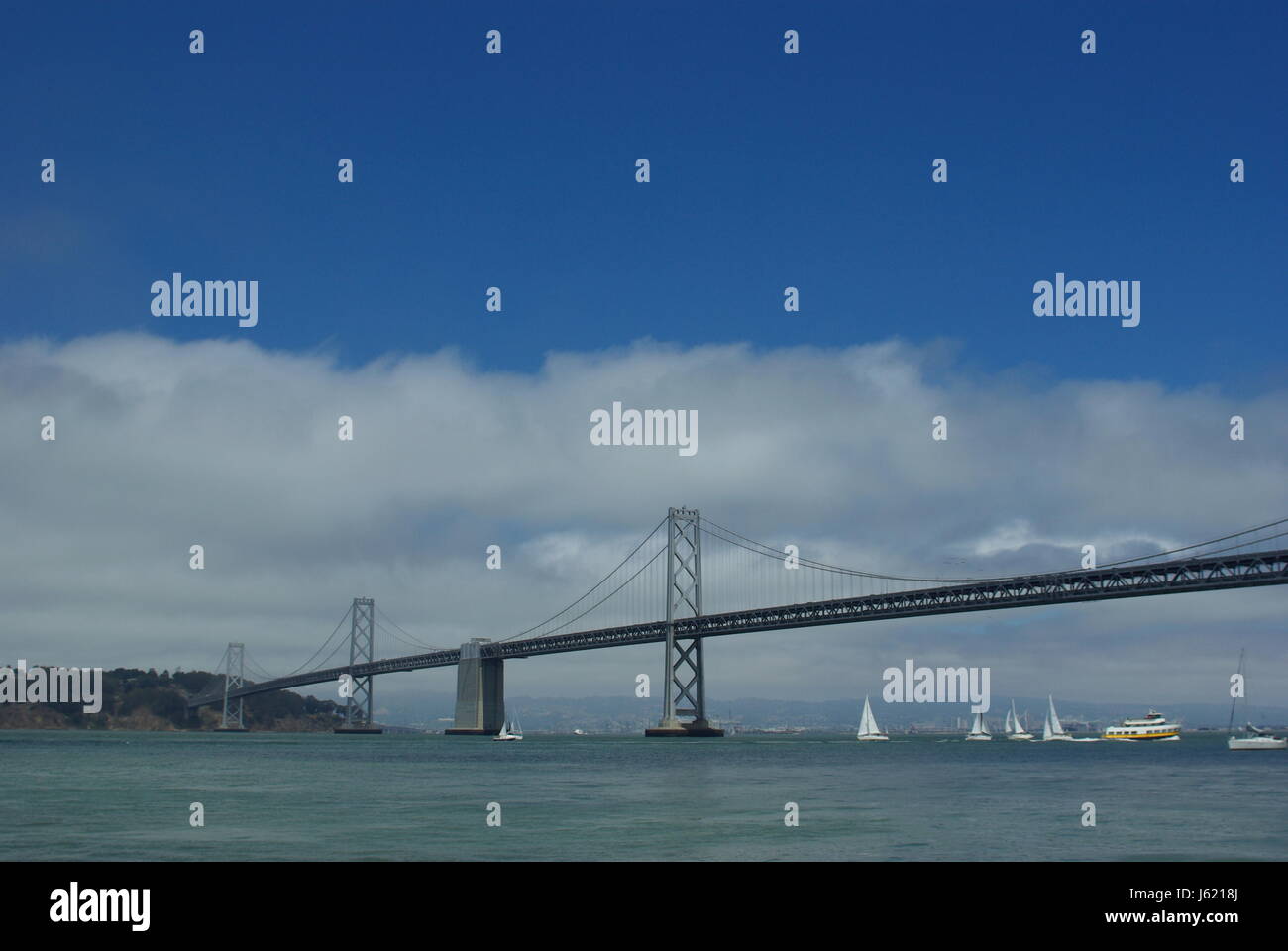 große großen enorme extrem mächtige imposante immense relevanten Brücke weitgehend Stockfoto