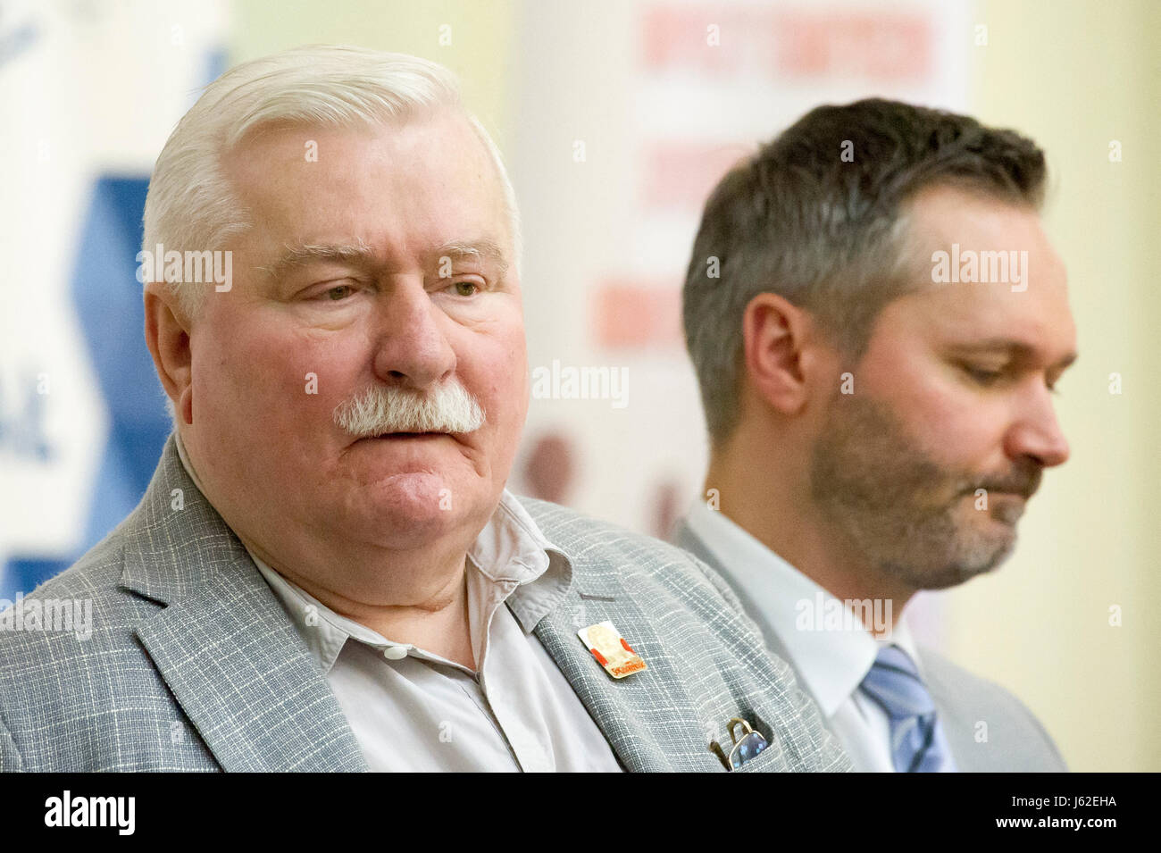 Sopot, Polska. 19. Mai 2017. Ehemaliger Präsident von Polen Lech Walesa mit seinem Sohn Jaroslaw, Mitglied des Europäischen Parlaments, zur Feier des Europatags am Universität Danzig in Sopot, Polen 19. Mai 2017 Credit: Wojciech Stróżyk/Alamy Live News Stockfoto