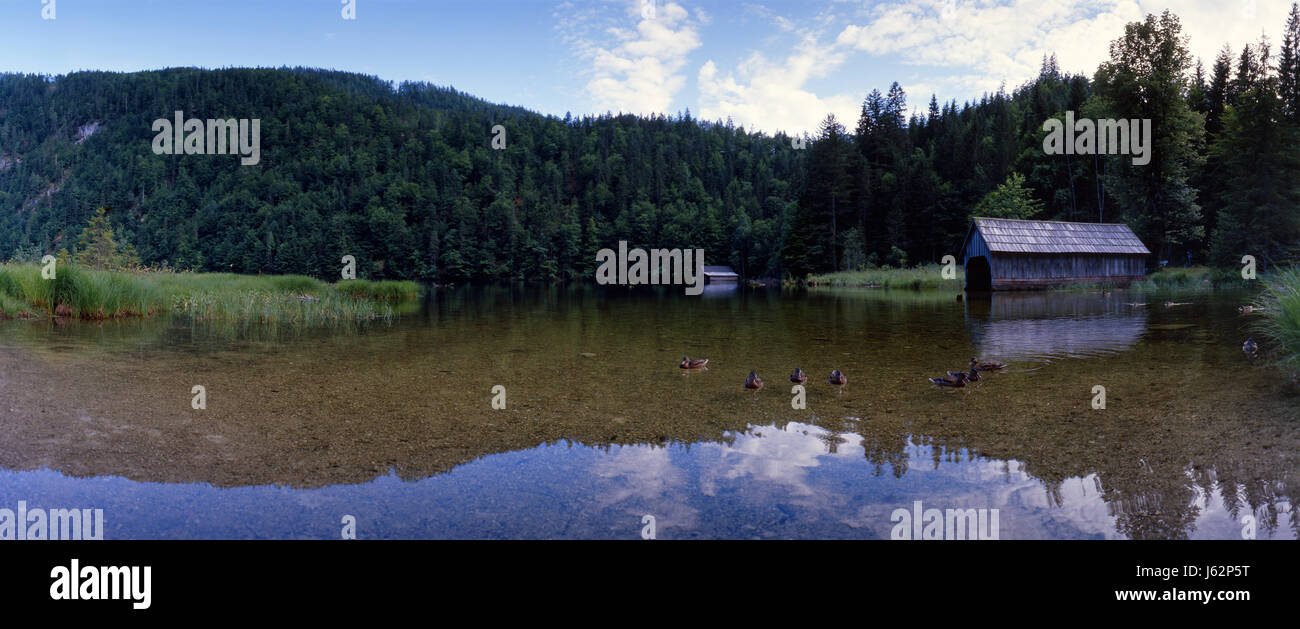 verwunschene Steiermark Fluch Salzwasser Meer Ozean Wasser Berge Sommerurlaub Stockfoto