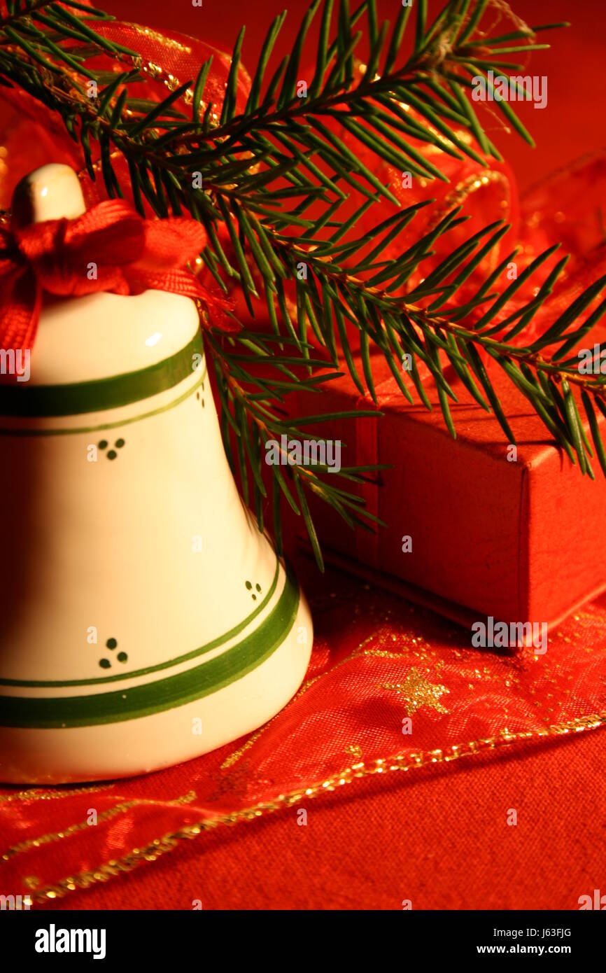 Still-Leben Geschenk Tanne Rot Weihnachten Xmas Weihnachten Stillleben grüne Partei Feier Stockfoto