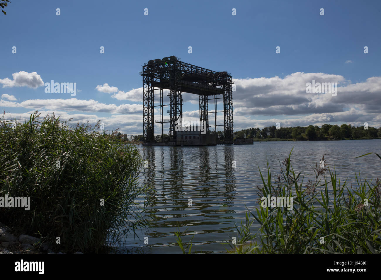 Verlassene Eisenbahnbrücke in Usedom Stockfoto