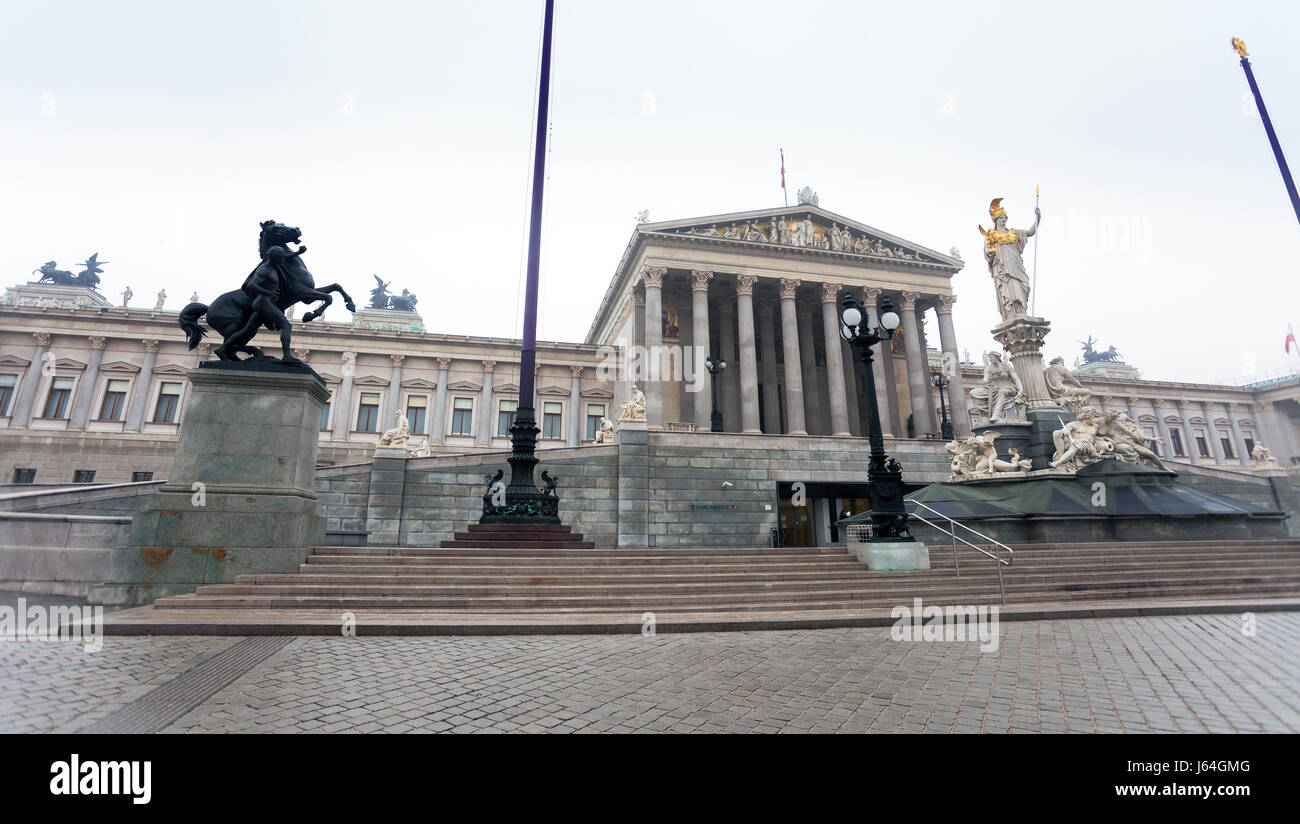 Pallas Athene vor dem österreichischen Parlament, Wien, Österreich Stockfoto