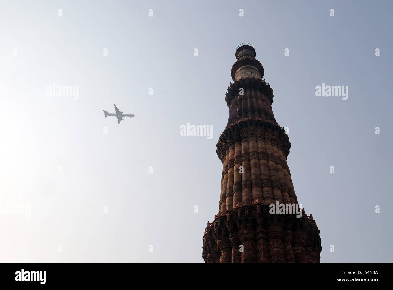 Qutub Minar Turm, Delhi, Indien am 13. Februar 2016. Stockfoto