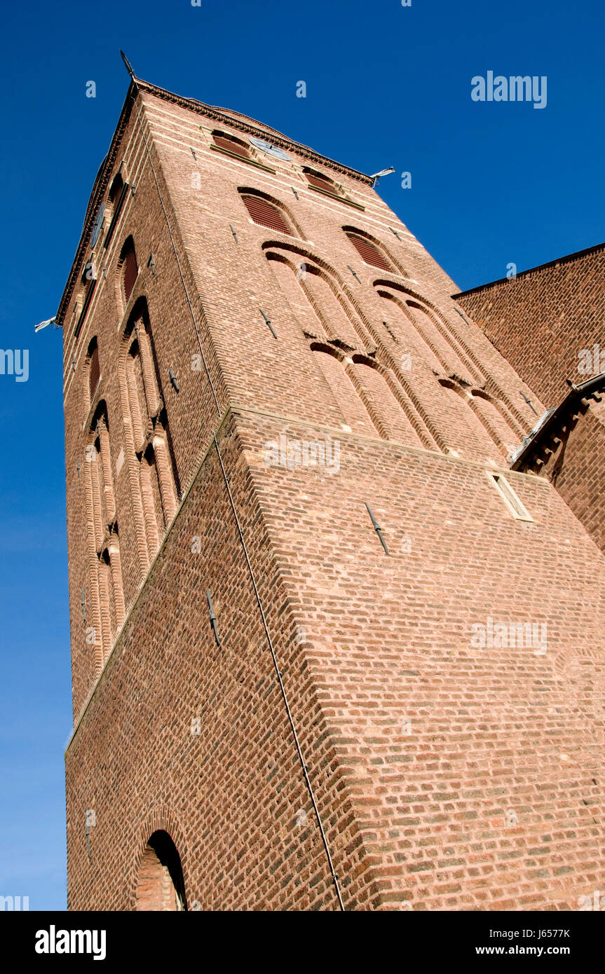 blaue Turm Kirchturm Firmament Himmel Stein Sightseeing Backsteingebäude Stockfoto
