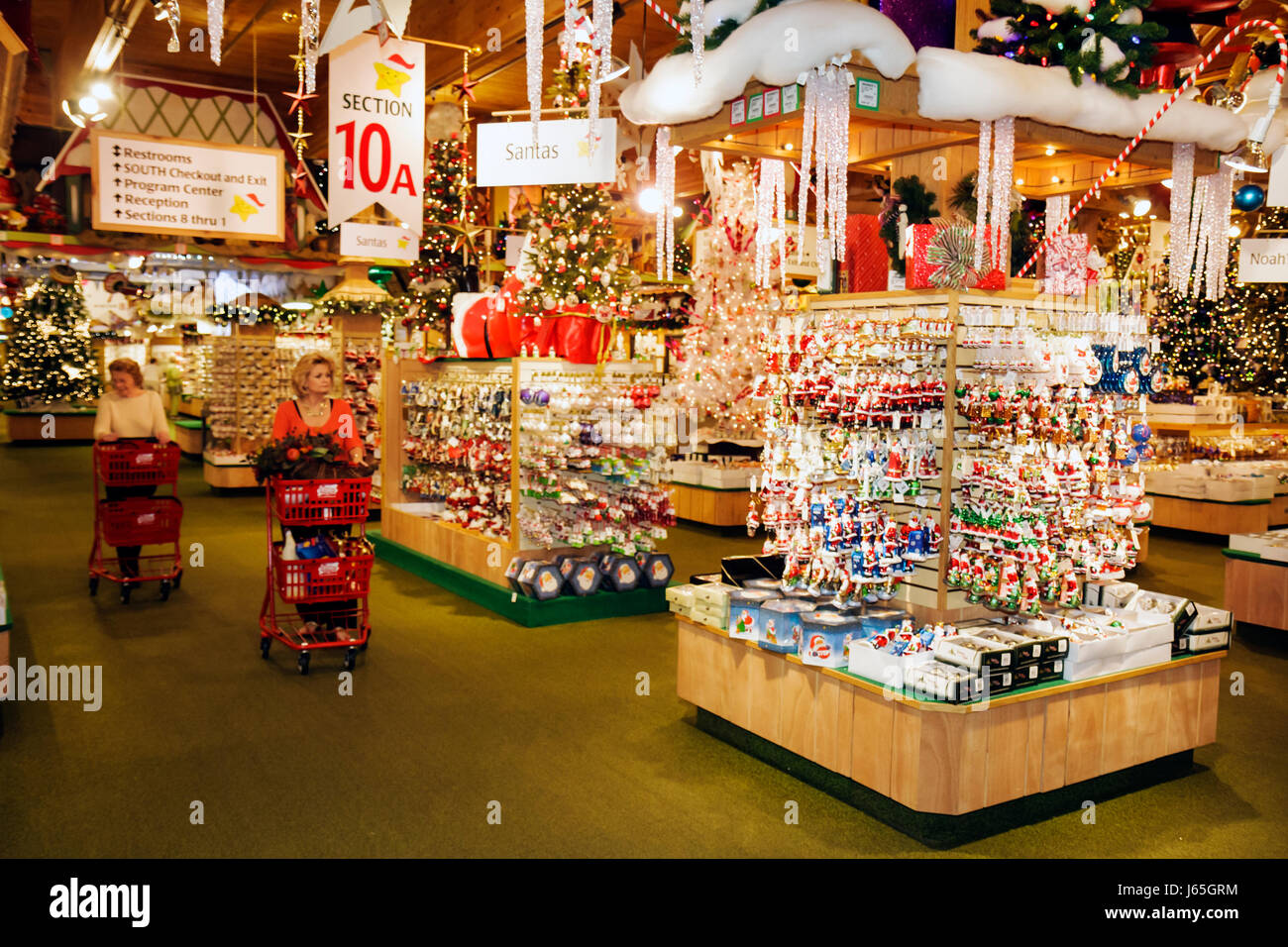 Michigan Frankenmuth, deutsche bayerische Volksgemeinschaft, Bronner's Christmas Wonderland, Shopping Shopper Shopper Shop Shops Markt Märkte Marktplatz b Stockfoto