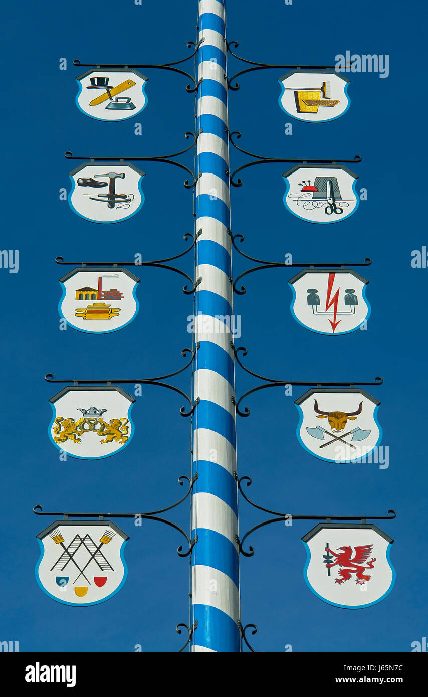 Stamm Detail Eintritt Bayern München traditionelle Maibaum Traditionen blauen Stamm Stockfoto