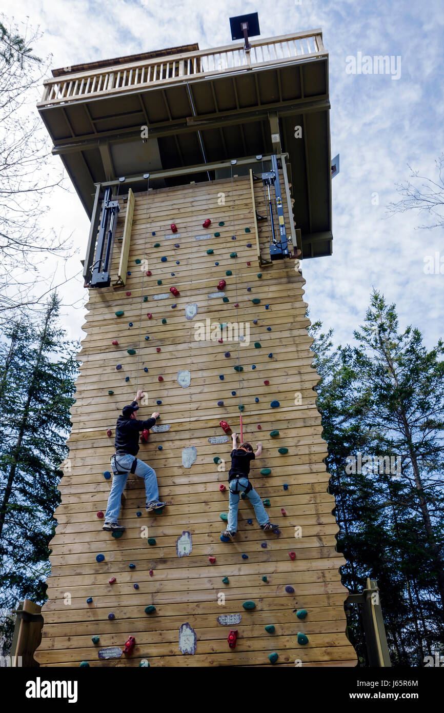 Michigan, MI, mich, Upper Midwest, Mackinaw City, Mackinac State Historic Parks Park, historischer Mill Creek Water Discovery Park, Treetop Tower, Climbing Wall, h Stockfoto