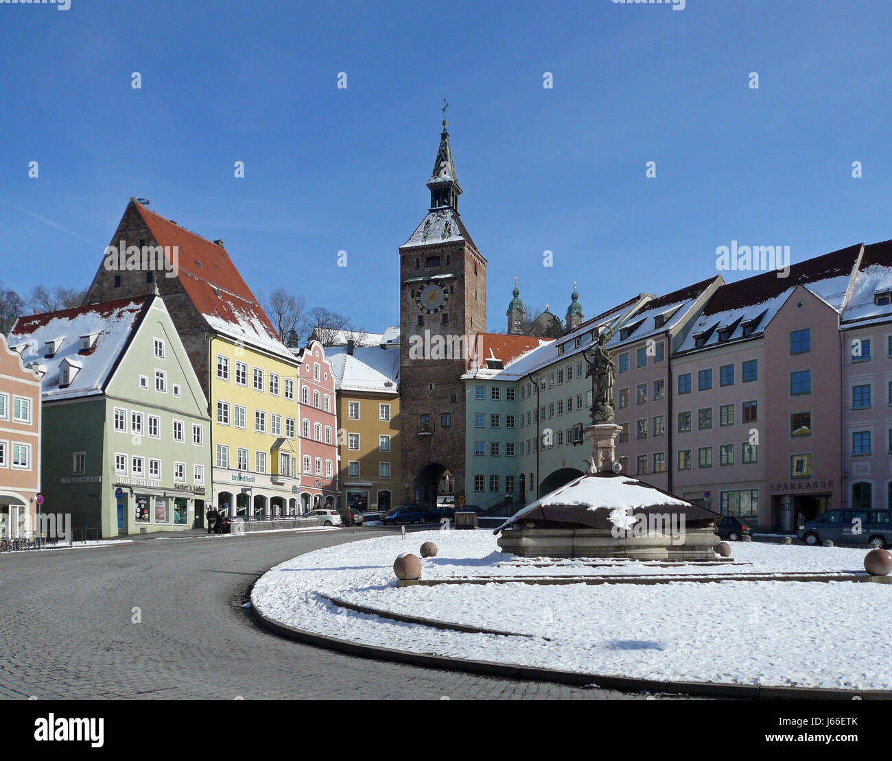 alte Stadt Putz Fassade Bouldern Straße Straßenbau Gebäude blaues Haus Stockfoto