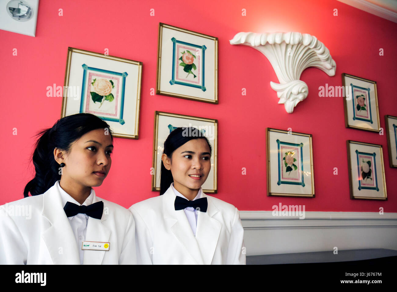Mackinac Island Michigan, Historic State Parks Park Mackinaw, Straits of, Lake Huron, Grand, Hotel, Victorian, Grand Pavilion, Asian Woman Female Women, Young Stockfoto