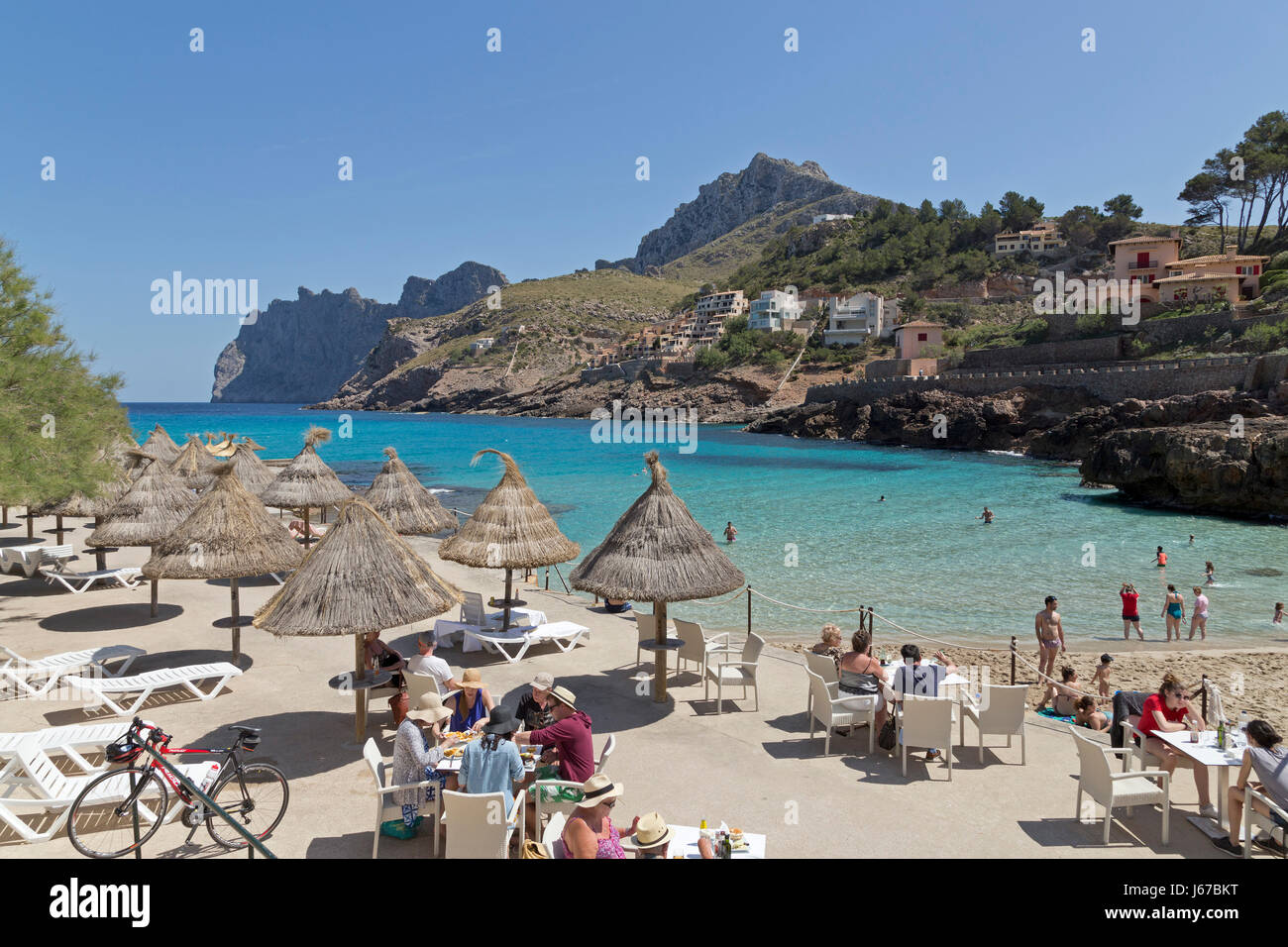 Strand in Cala de Sant Vicenc, Mallorca, Spanien Stockfoto