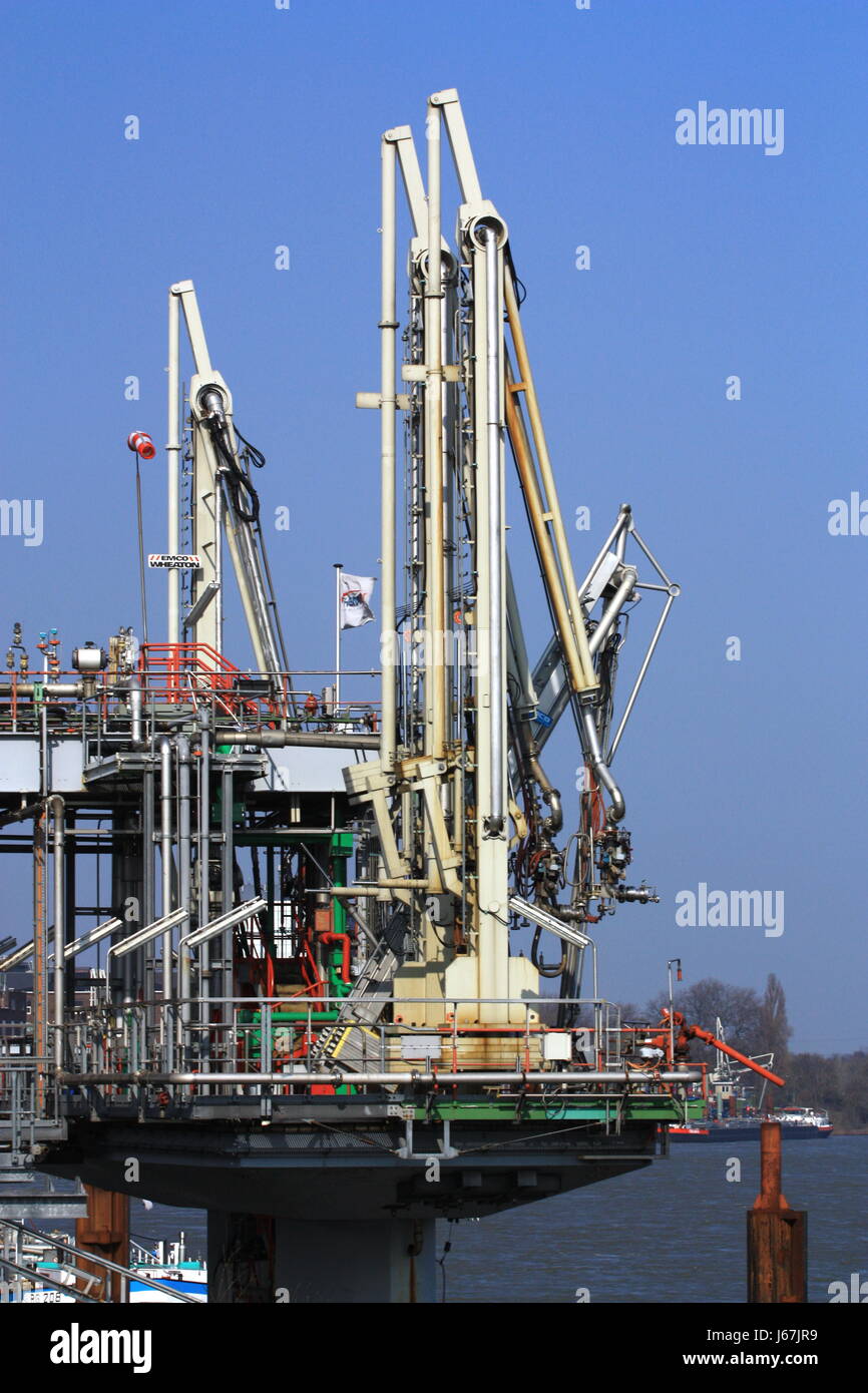 Rhein Dock Chemie bayerischen Rauch Rauchen Zigaretten Rauch Umwelt enviroment Stockfoto