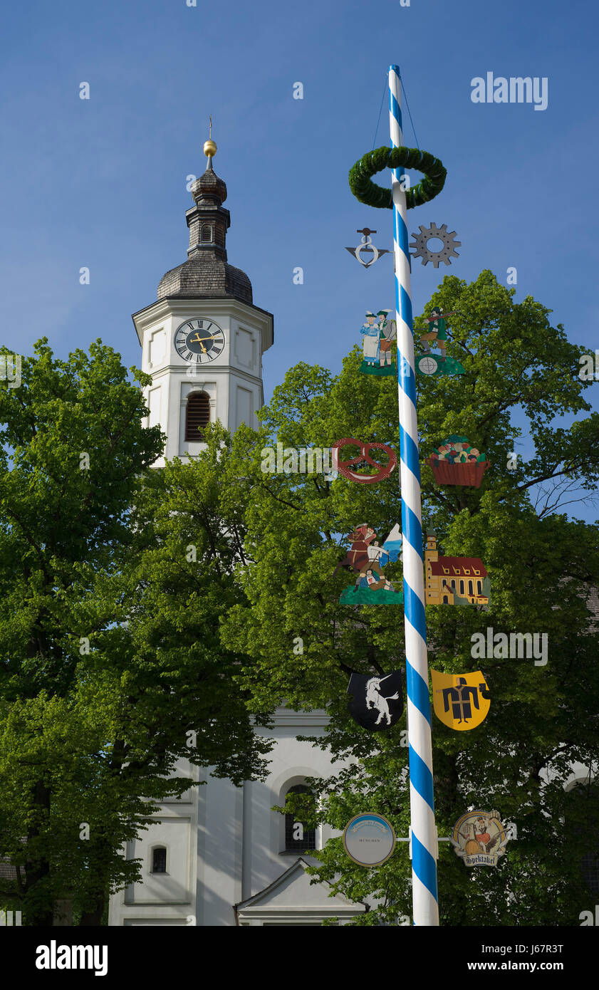 Sendlinger Kirche mit maibaum Stockfoto