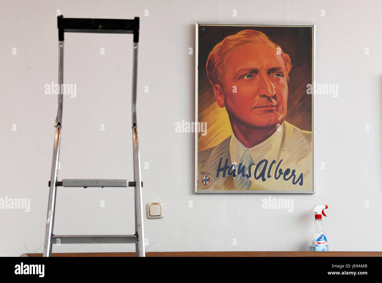 Ein Historisches Plakat Mit Schauspieler Hans Albers Im Filmmuseum