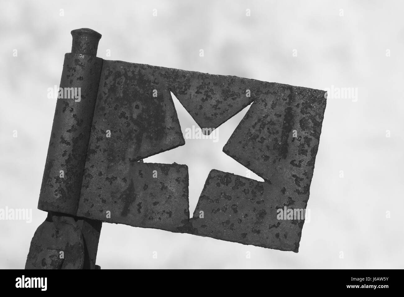 symbolische Metall Verfall Flagge rostig Rost verrosteten nationalen gemalte Muster Zeichen Stockfoto