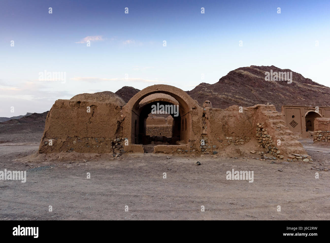 IRAN YAZD Turm des Schweigens und des Dorfes Zoroaster Stockfoto