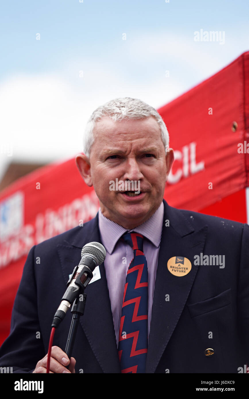 Peter Gwizdala, Kandidat der Liberaldemokraten für Rochford und Southend East, sprach auf einer Kundgebung Stockfoto