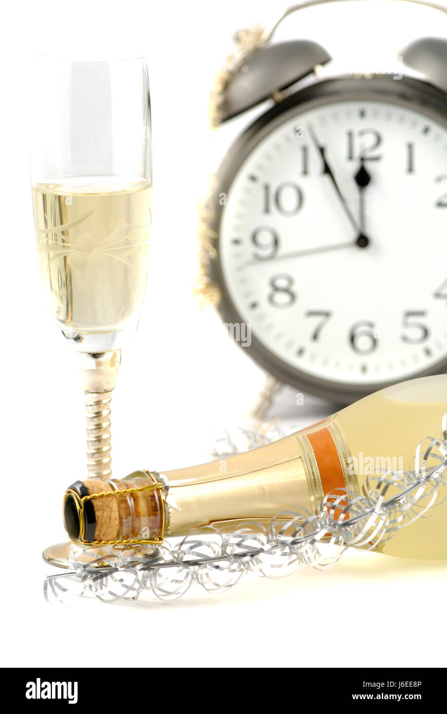 Glas Kelch Becher neue Uhr Party Feier Champagner Jahre Jahr Glas Stockfoto