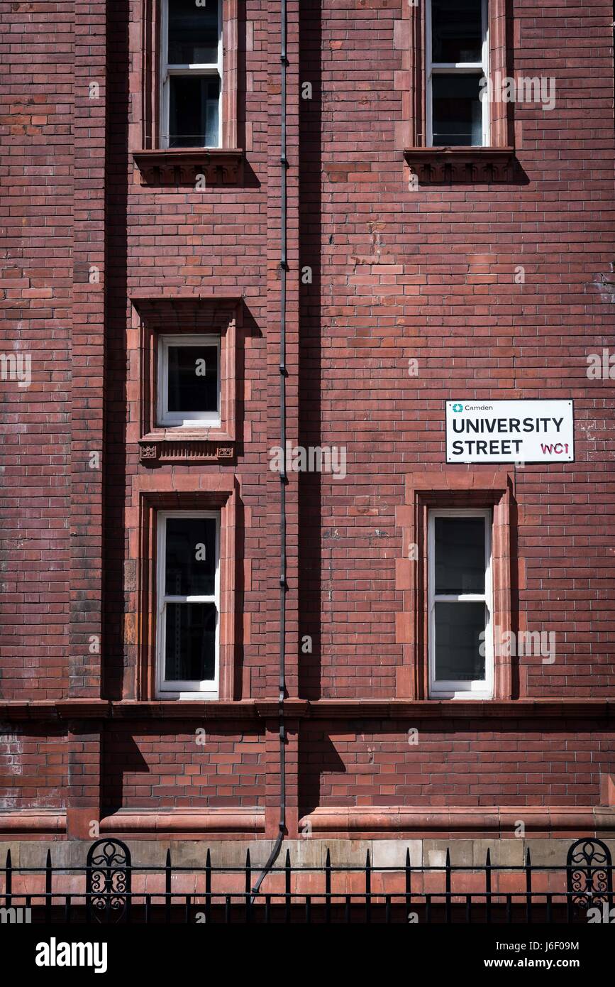 Seitenansicht des UCL kreuzförmigen Gebäudes, London Stockfoto