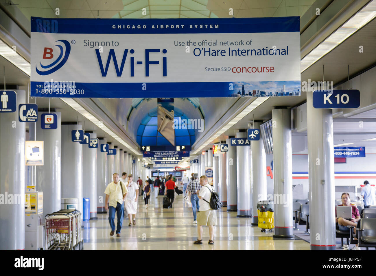 Chicago Illinois, O'Hare International Airport, Passagiere Fahrer, Gate, wi-Fi, Banner, drahtloses Internet, Hotspot, Service, IL080722003 Stockfoto
