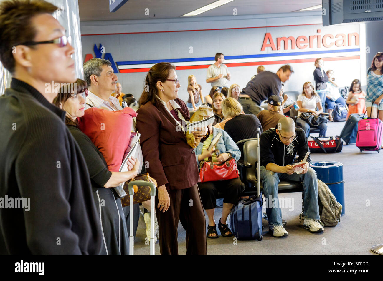 Illinois, IL, Upper Midwest, Prairie State, Land of Lincoln, Chicago, O'Hare International Airport, American Airlines, Flug, Gate, Passagierfahrer Stockfoto