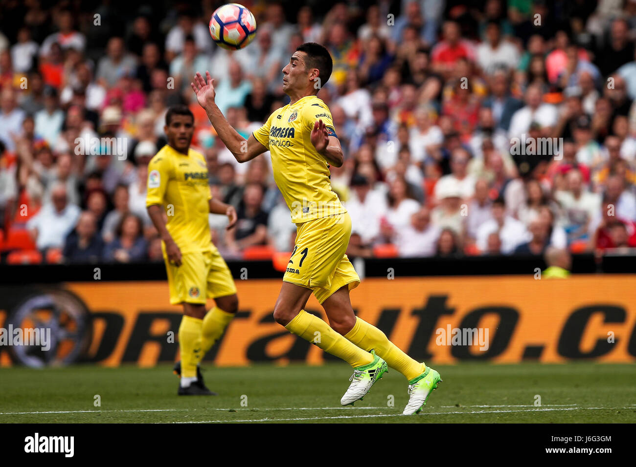 Valencia, Spanien. 21. Mai 2017. 21 Bruno Soriano von Villarreal CF während der spanischen La Liga Santander-Fußballspiel zwischen Valencia CF und Villarreal CF im Mestalla-Stadion am 21. Mai 2017. Bildnachweis: Gtres Información Más lokalen on-line S.L./Alamy Live News Stockfoto