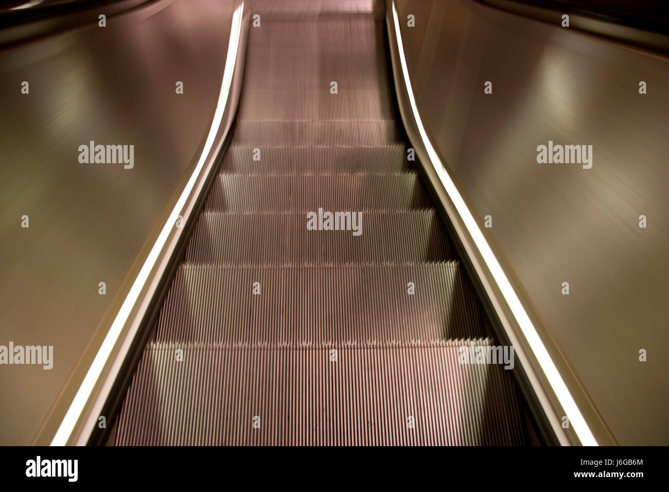 im Obergeschoss zukünftiges Datum Zeit Zeit Angabe London Route Treppe Stress Winkel Stockfoto