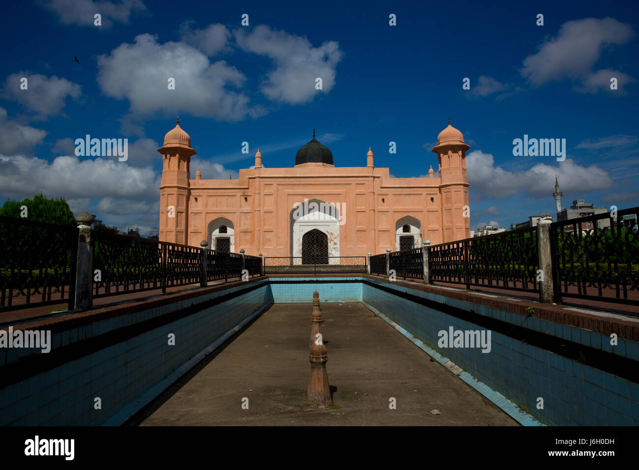 Pari Bibi Grab innerhalb des Lalbagh Forts in alten Dhaka, Bangladesch. Stockfoto