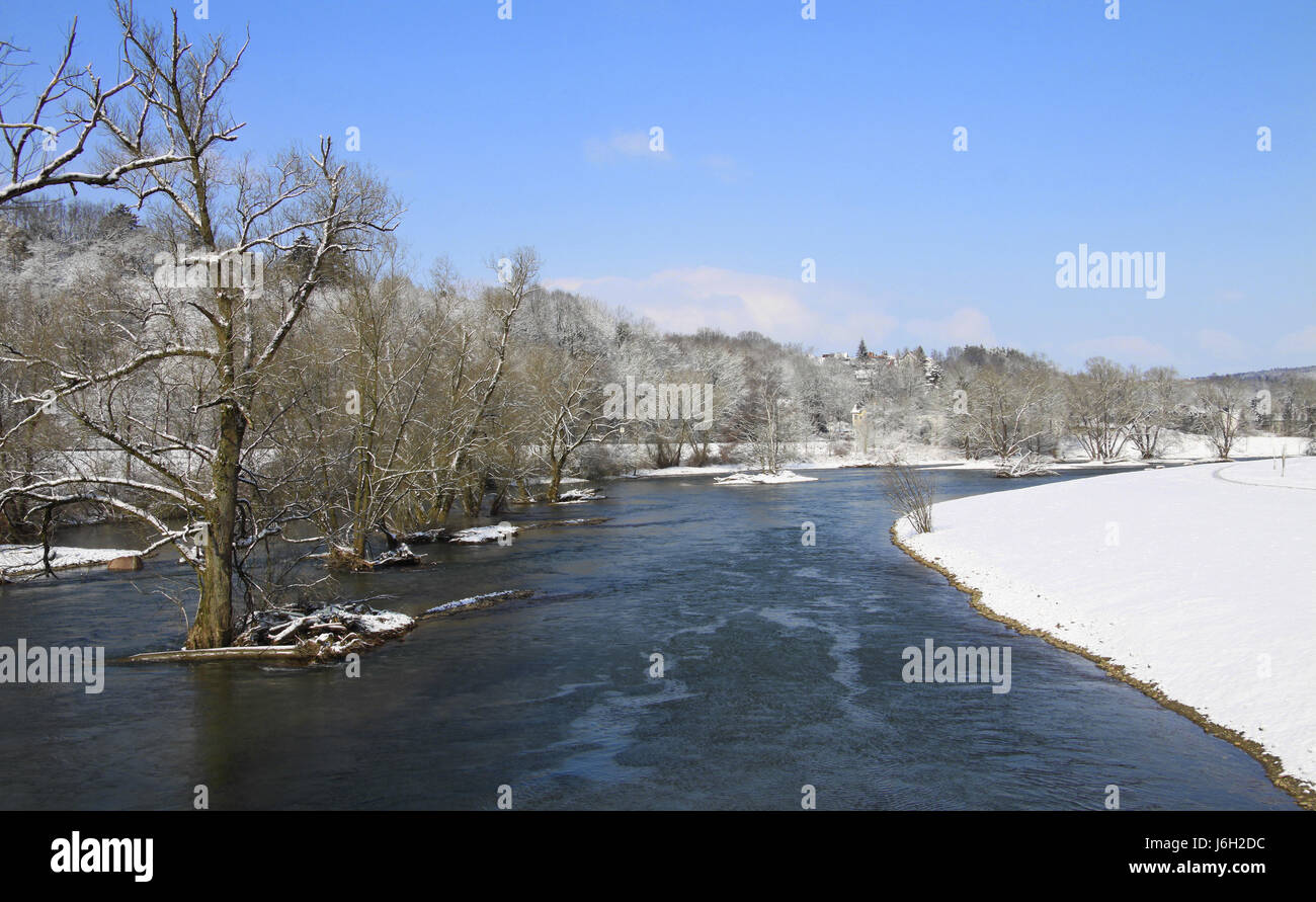 Baum Ruhr Schnee Fluss Wasser blau Baum Ruhr Firmament Himmel Schnee Fluss Stockfoto