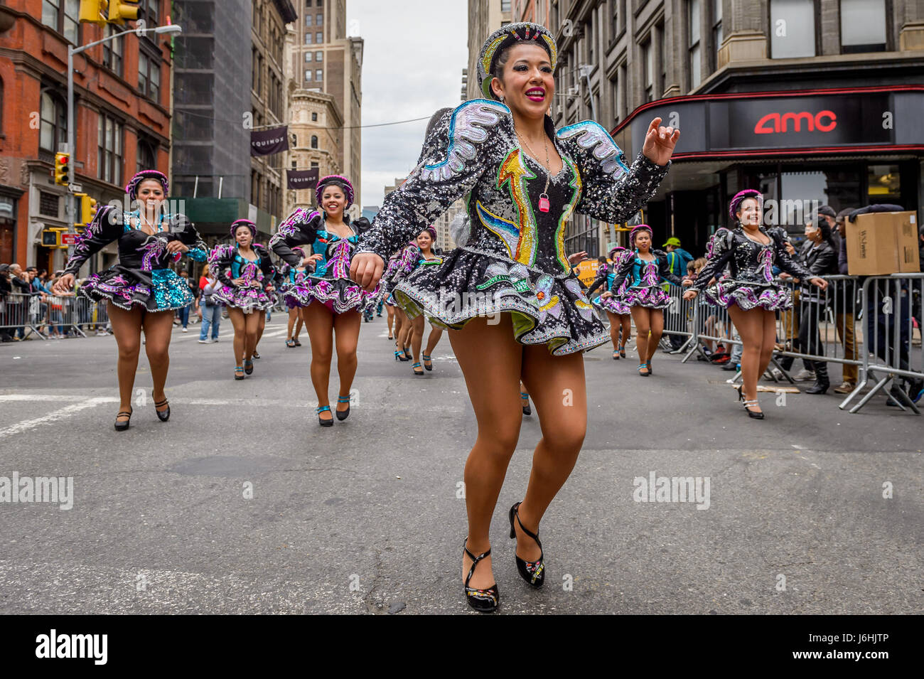 Schneller Marschartiger Tanz Aus Den Usa New York, New York, USA. 20. Mai 2017. Die 11. jährliche Tanzparade und
