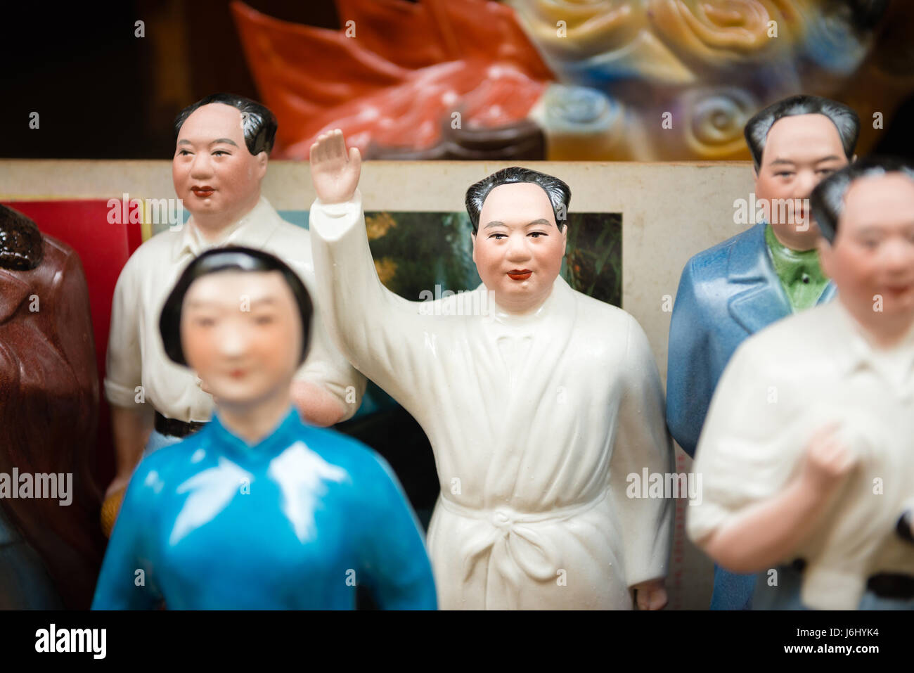 Miniatur-Vorsitzenden Mao Statue am Hollywood Road Antiquitätenmarkt, Central Hong Kong Stockfoto