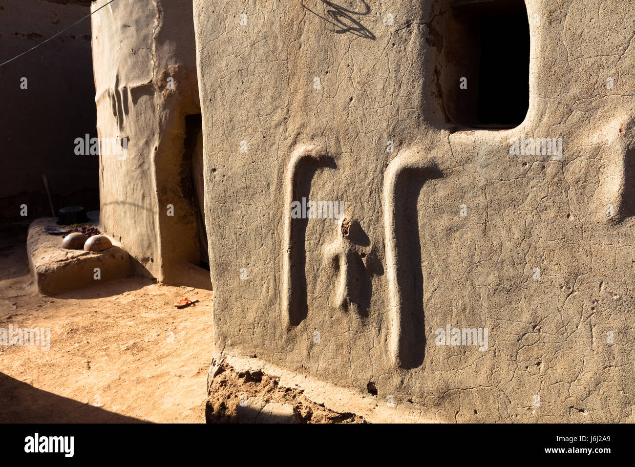 Tiebele, malte der Königshof gemachten Kassena Häuser, Burkina Faso Stockfoto