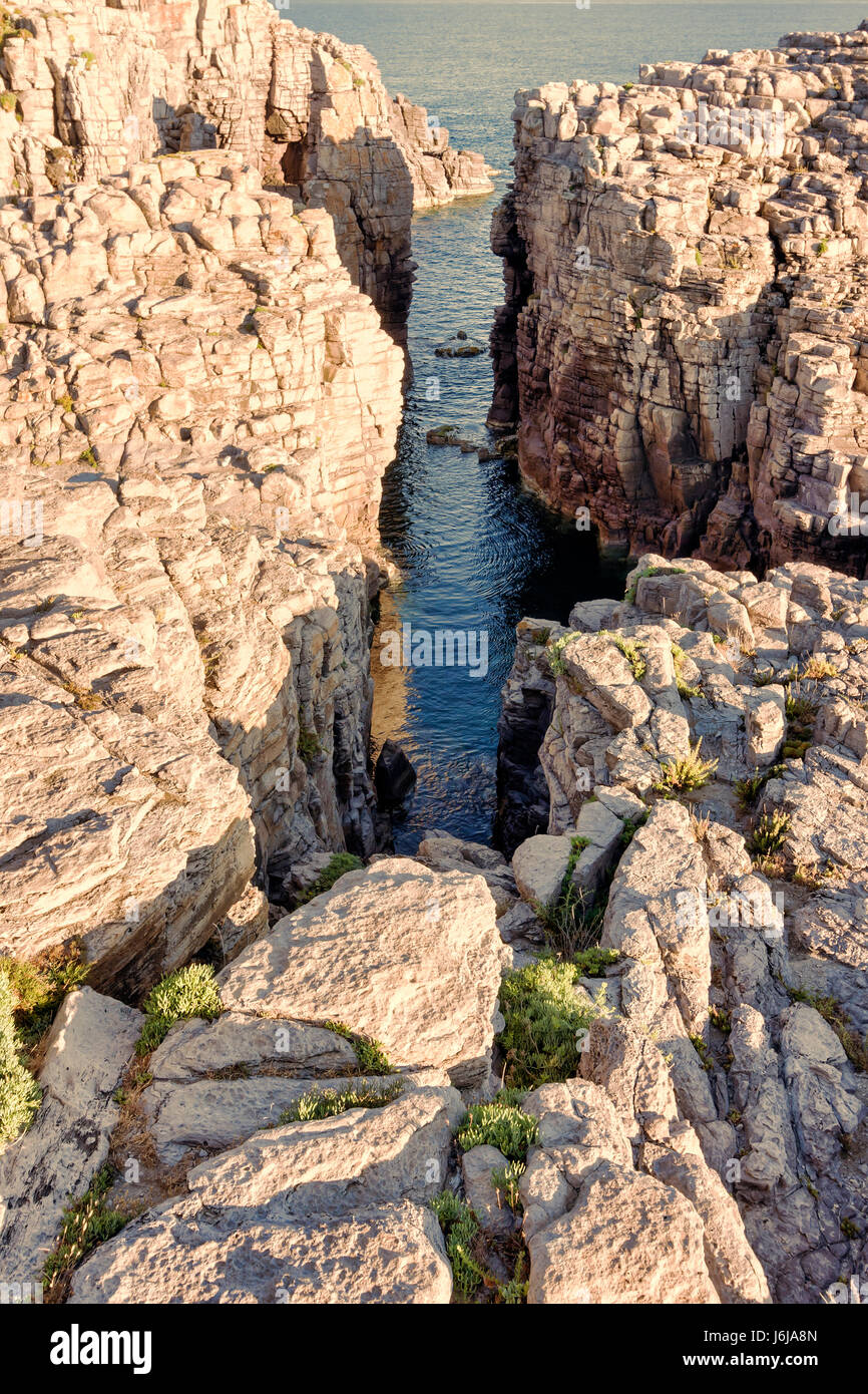 La Conca Bucht - s Insel San Pietro - Italien Stockfoto