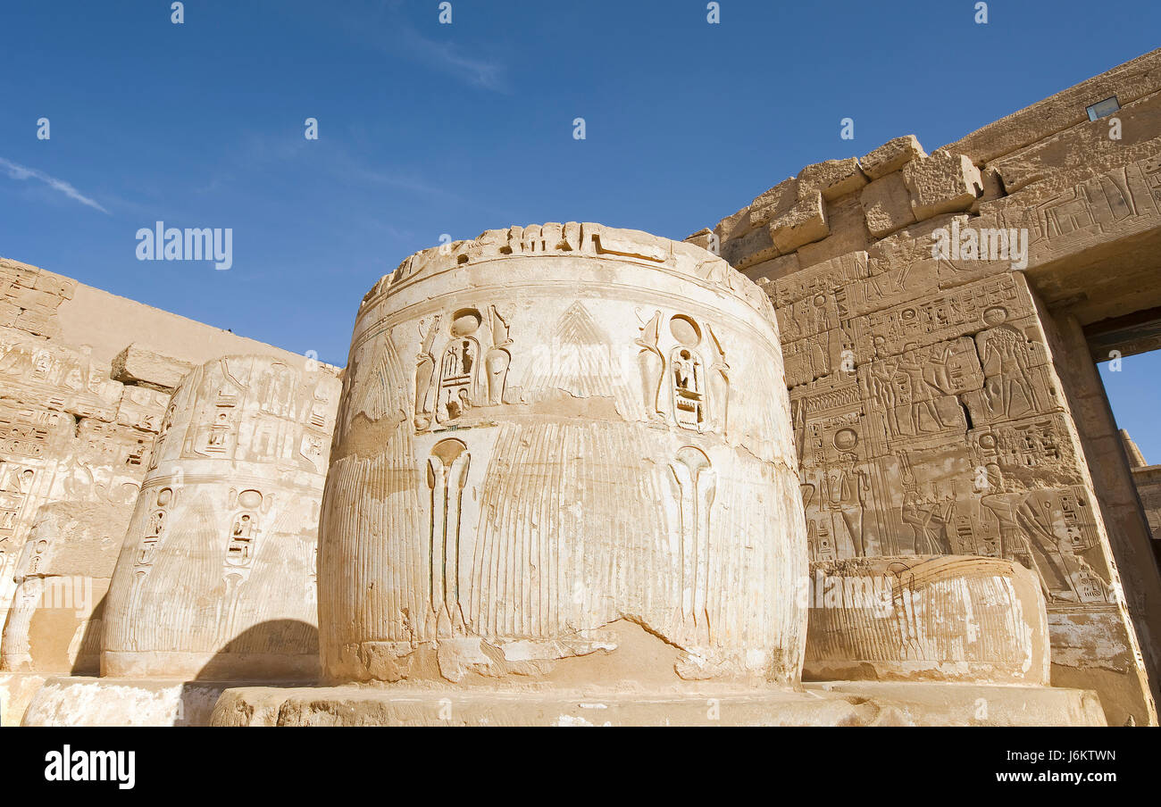 historische Tempelkunst Reisen Ägypten kunstvolle Träne historische Tempel Kunsttourismus Stockfoto